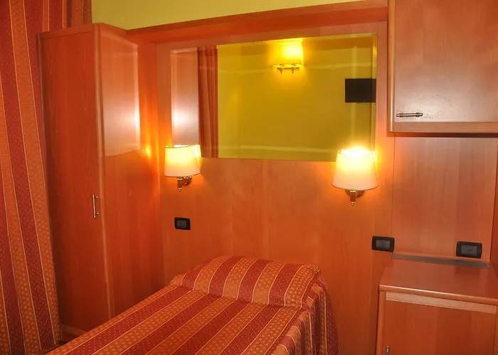 Beauty Hostel *