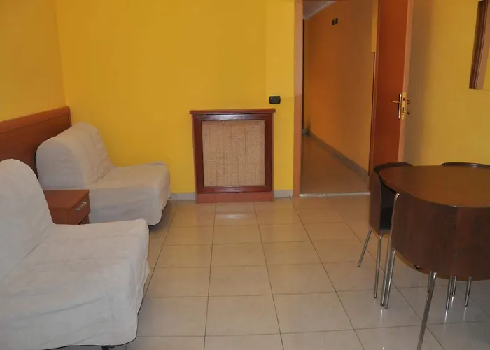 Beauty Hostel *